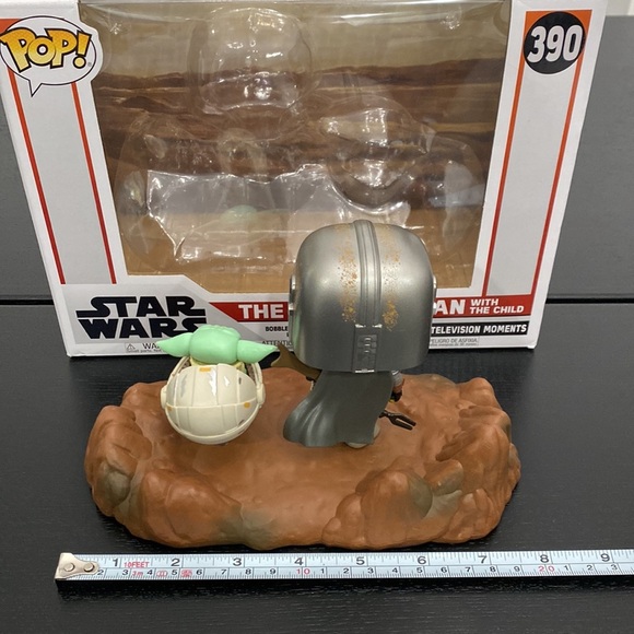 Funko Pop! Star Wars: The Mandalorian and The Child Vinyl Bobblehead Figure - Picture 7 of 13